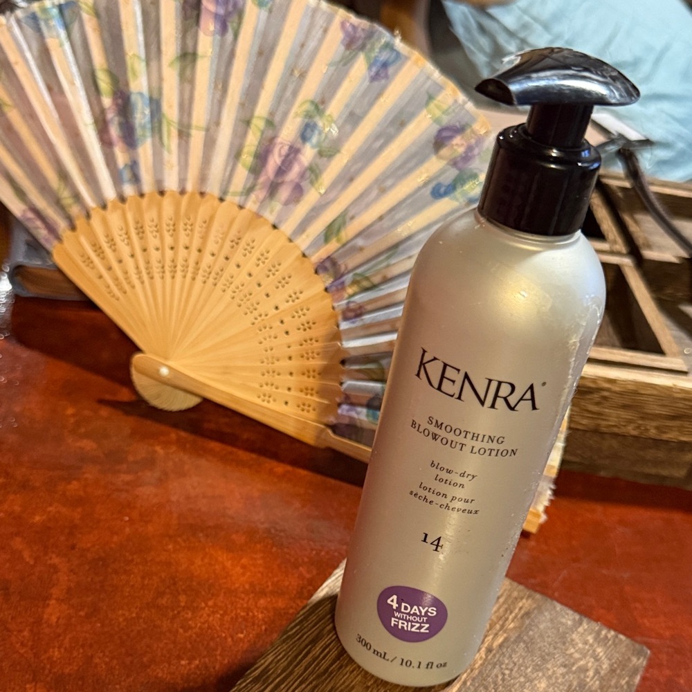 Smoothing Blowout Lotion - Silver